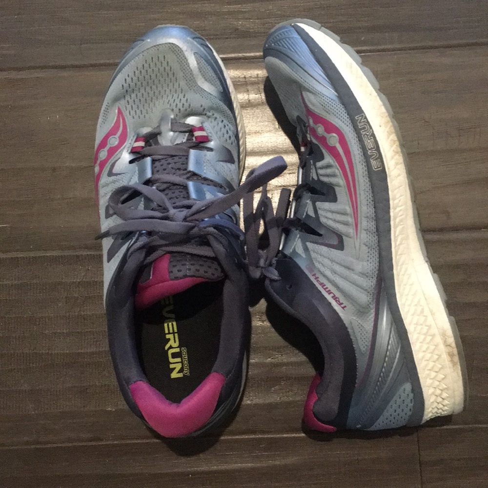 saucony running shoes
